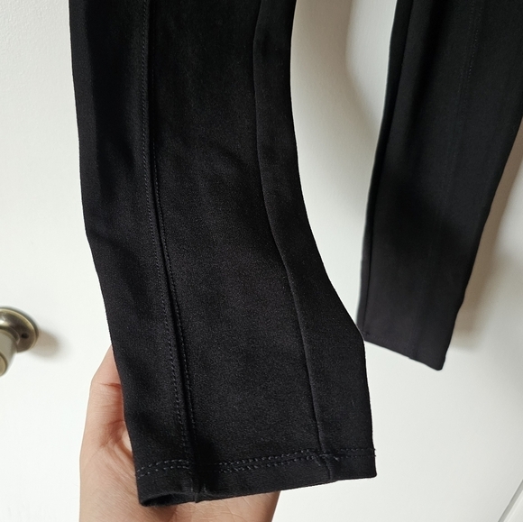 Time and True black legging type pinstriped pull on pants Size M - Picture 5 of 10